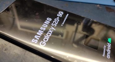 Wymiana wyświetlacza w Samsung Galaxy S20+ 5G (SM-G986)
